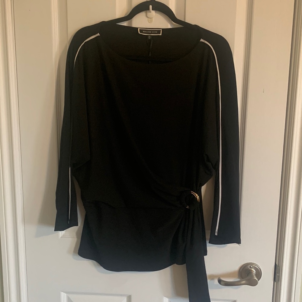 Melanie Lyne long sleeved blouse in size XL